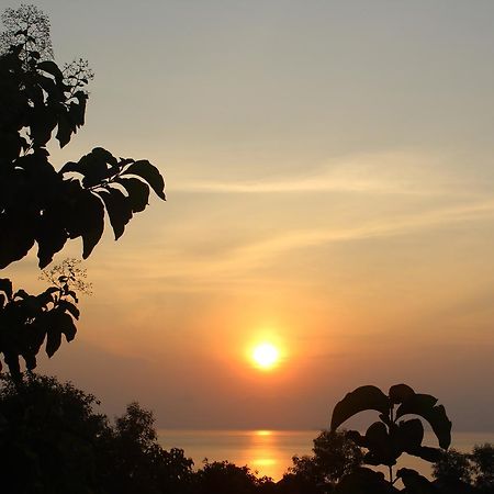 The Somayan Bungalows Batununggul Exterior foto